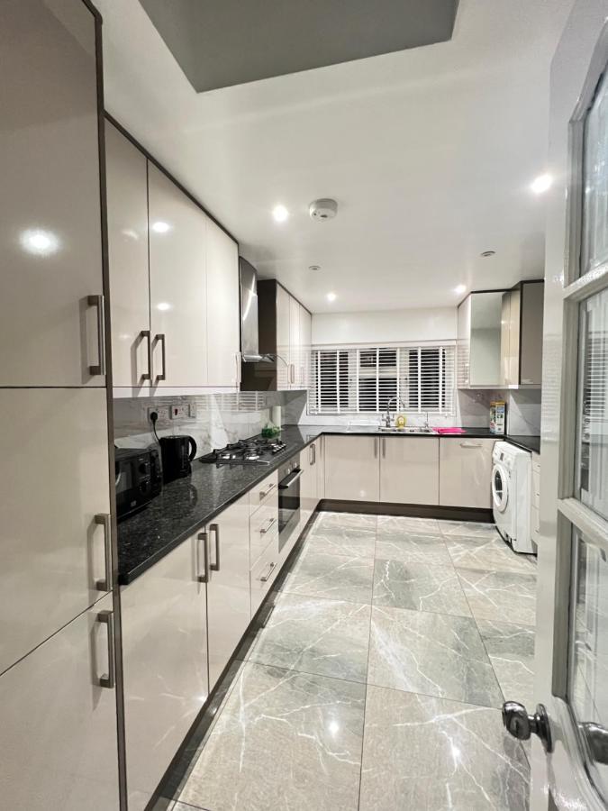 Stayeasy En-Suite London Exterior foto